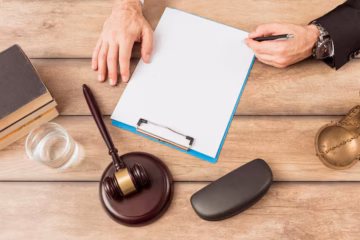 Why Mobile Notary Services Are Convenient for Professionals