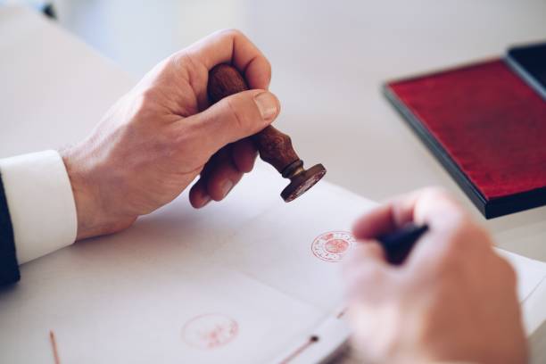 When to Hire a Notary Public for Your Legal Documents