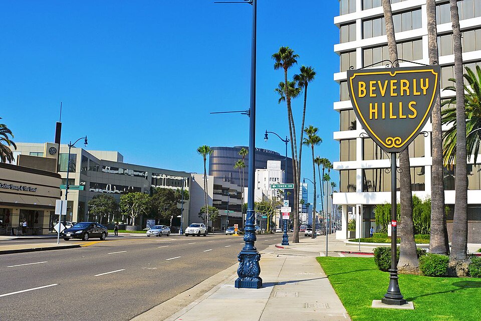 Mobile notary appointment in Beverly Hills with legal documents ready for notarization