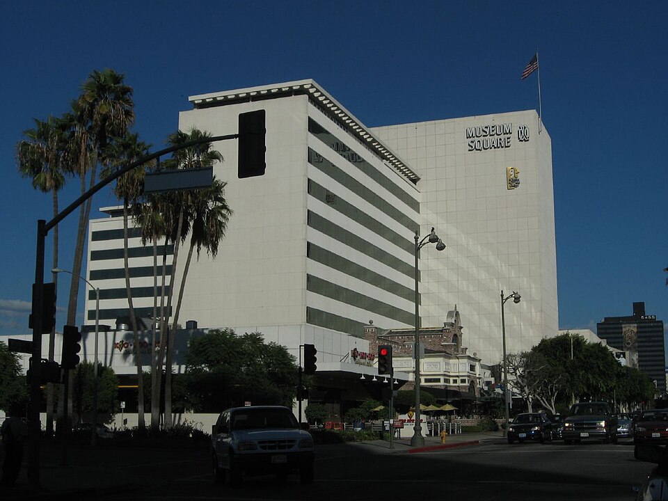 Live Scan fingerprinting in Mid-Wilshire Los Angeles using digital scanner